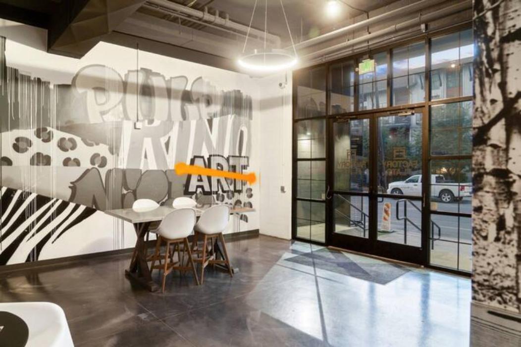 3198 Graffiti & Skyline At Rino Art Lofts *